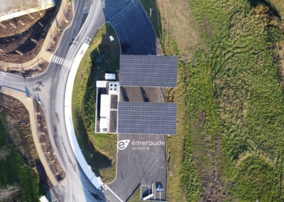 Installation d'une ombrière photovoltaïque sur une station GNC dans les Côtes d'Armor